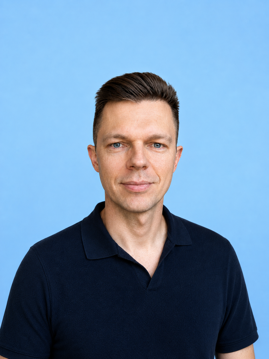 Daniel Tomcala, fractional CMO for B2B SaaS companies