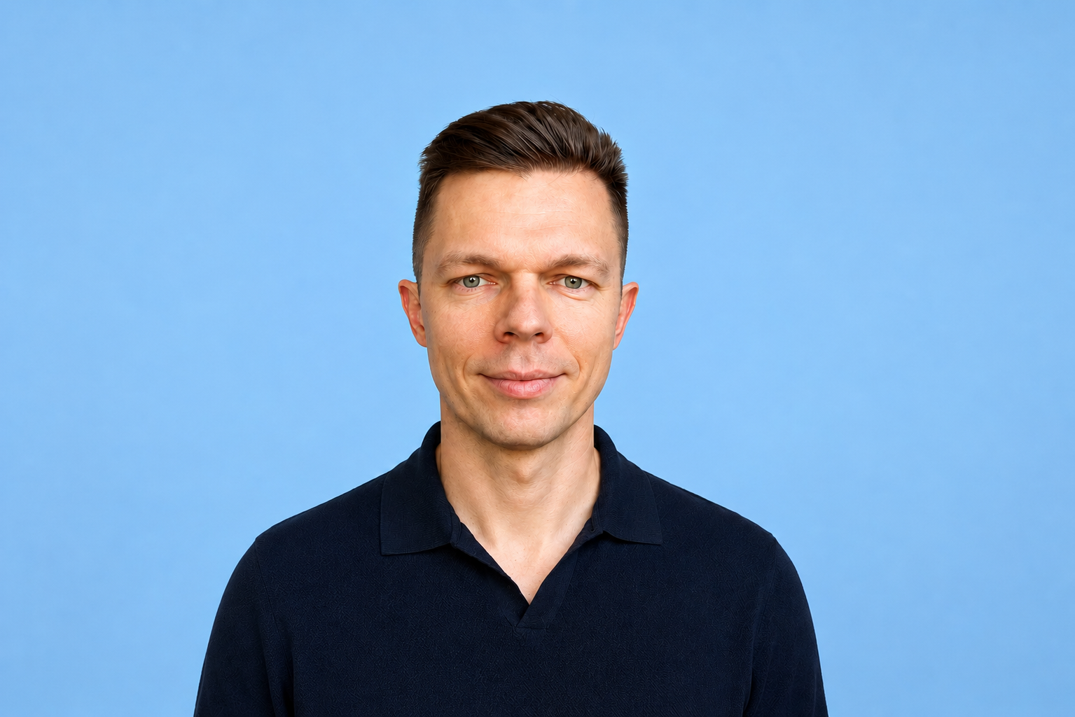 Daniel Tomcala, fractional CMO for B2B SaaS companies